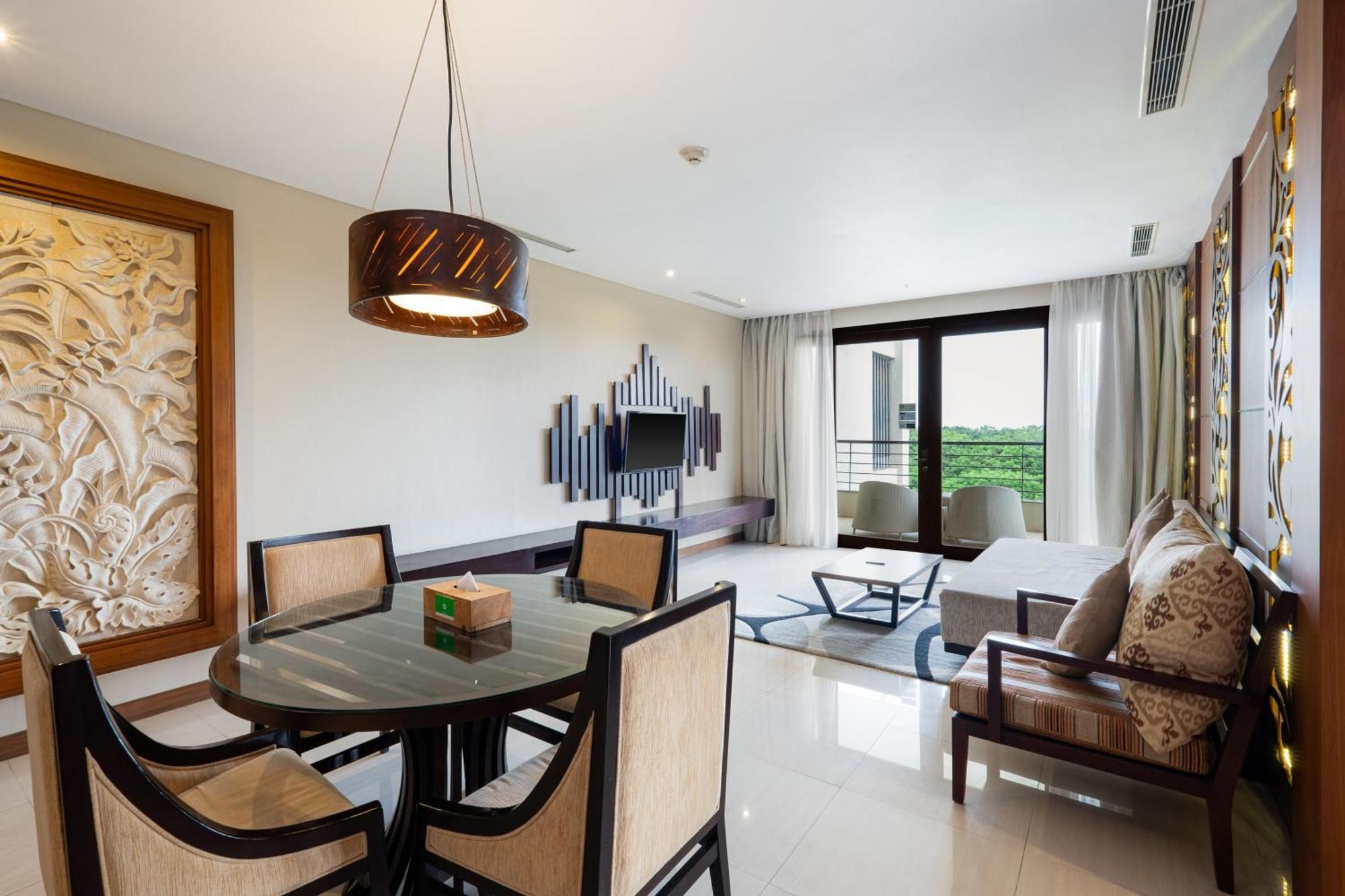 Vouk Hotel And Suites Nusa Dua  Exterior photo