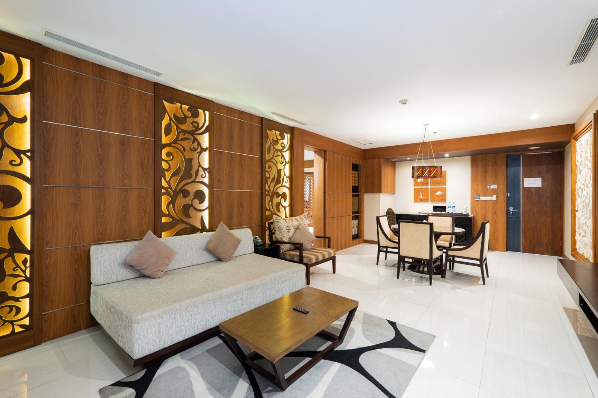 Vouk Hotel And Suites Nusa Dua  Exterior photo