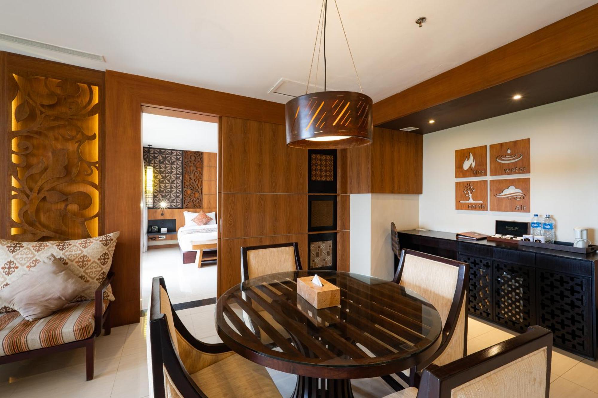 Vouk Hotel And Suites Nusa Dua  Exterior photo