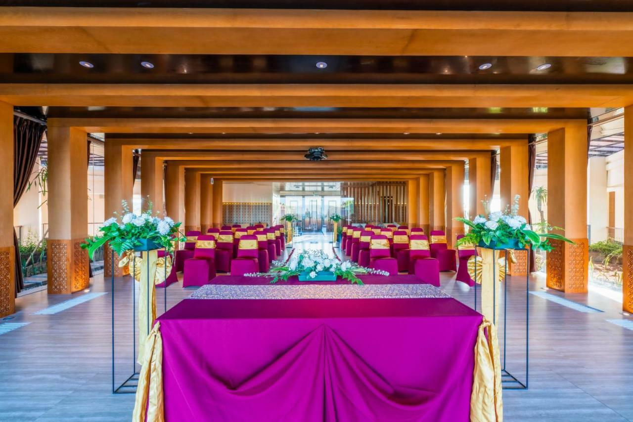 Vouk Hotel And Suites Nusa Dua  Exterior photo